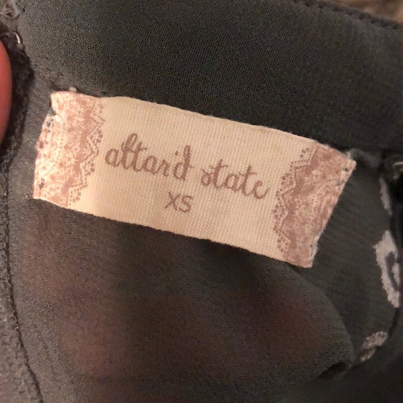 Dress - Picture 4 of 4